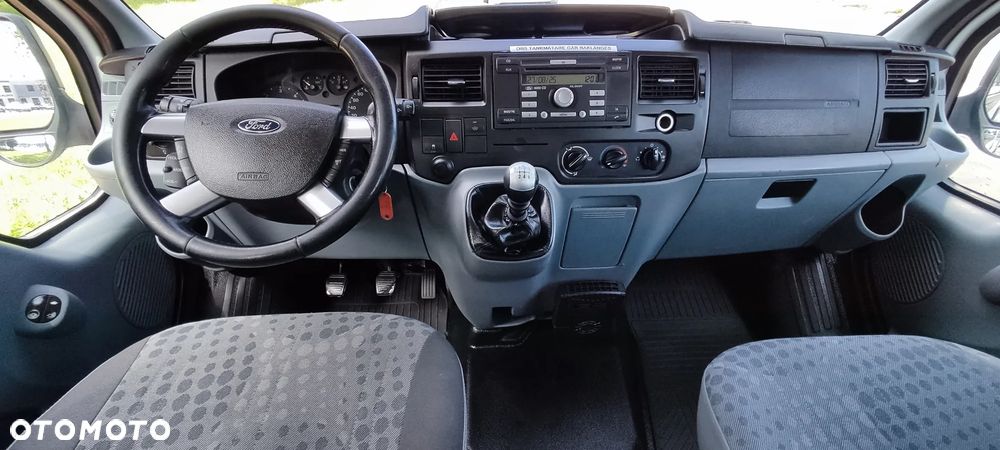 Ford Transit - 11