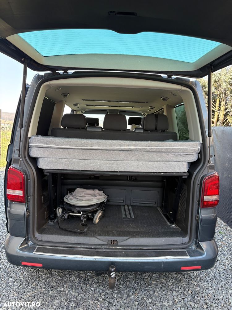 Volkswagen Multivan - 12