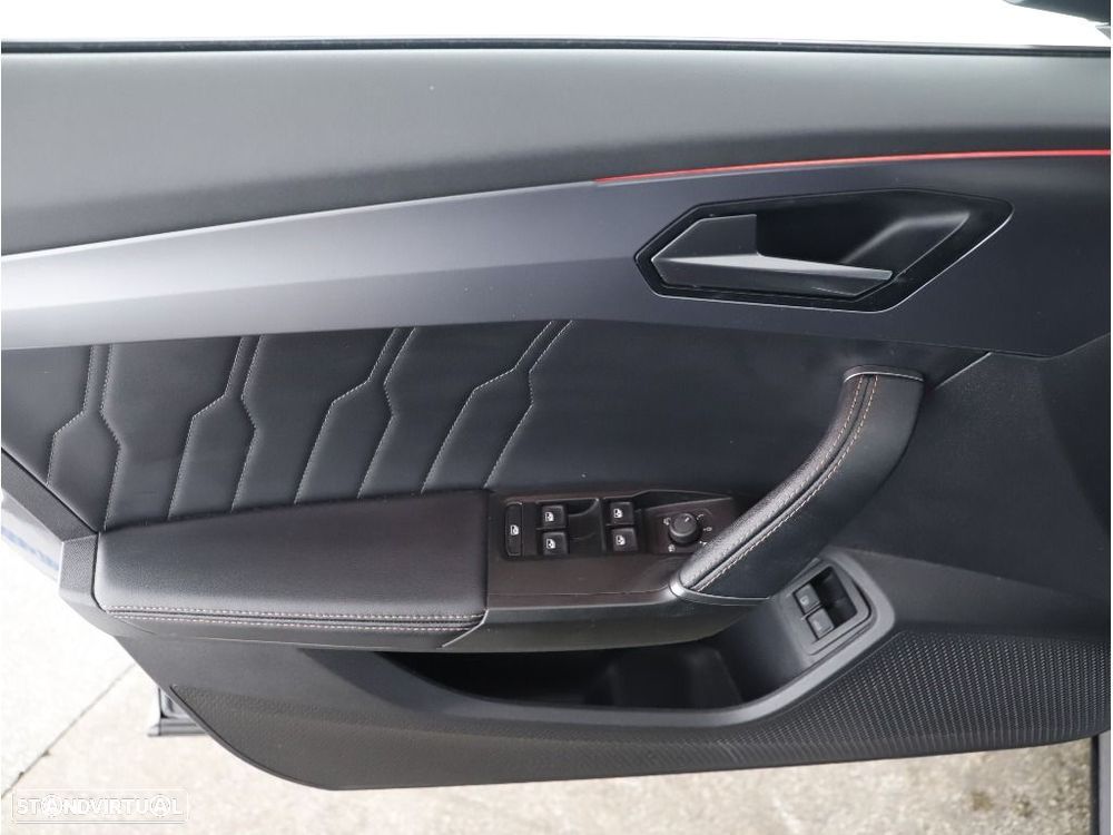 Cupra Formentor 1.4 e-Hybrid DSG VZ - 31