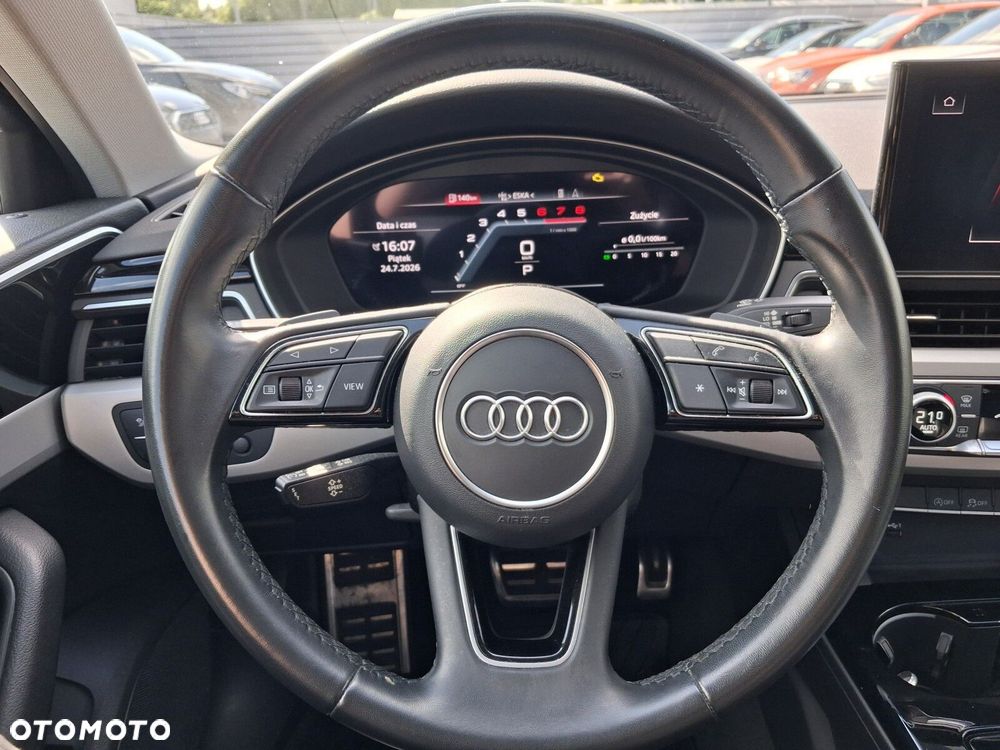 Audi A4 Limousine - 16