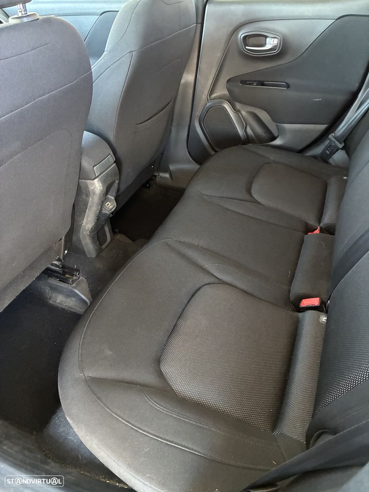 Jeep Renegade 1.0 T Longitude - 19
