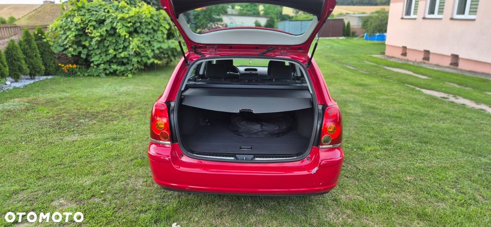 Toyota Avensis 1.6 VVT-i Luna - 9