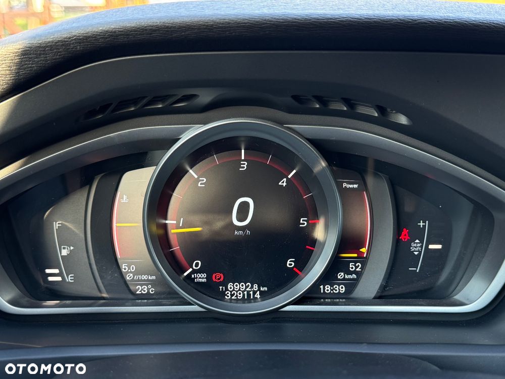 Volvo V40 D4 Drive-E R-Design Kinetic - 12