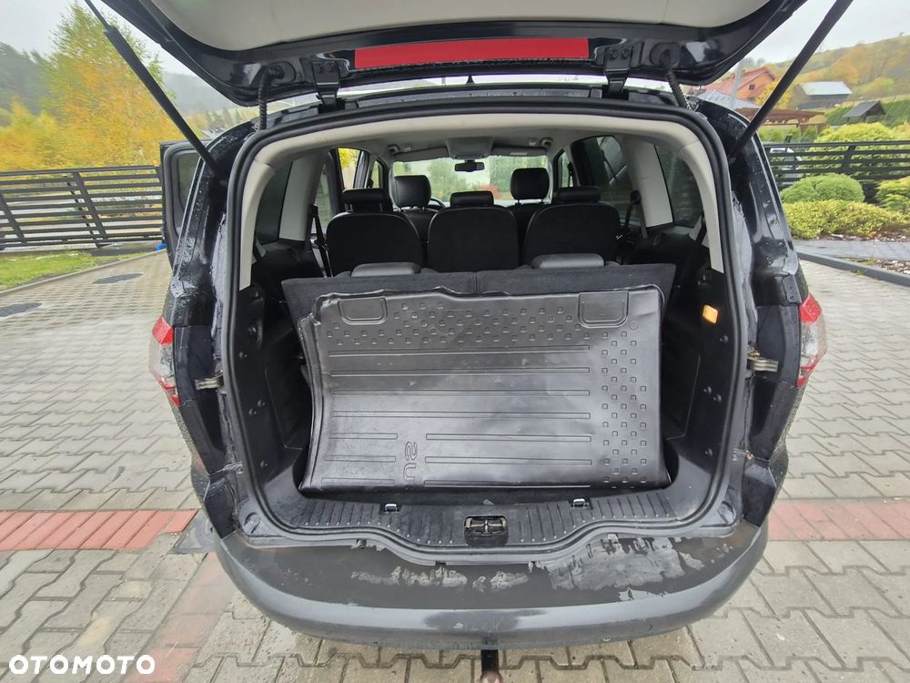 Ford S-Max - 16