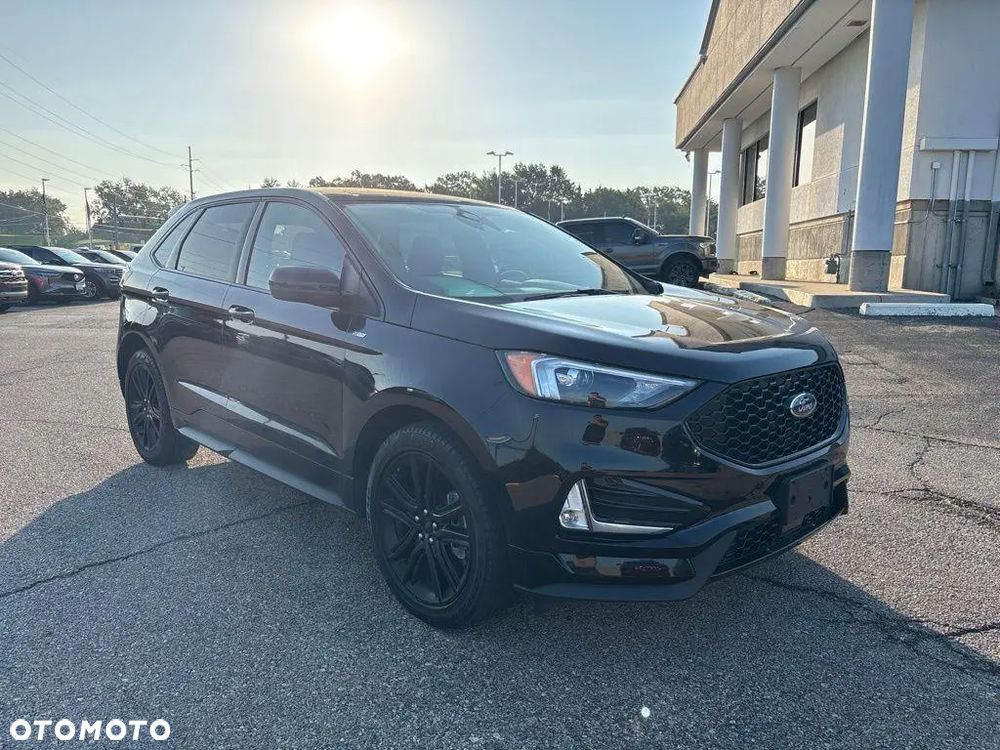 Ford Edge - 2