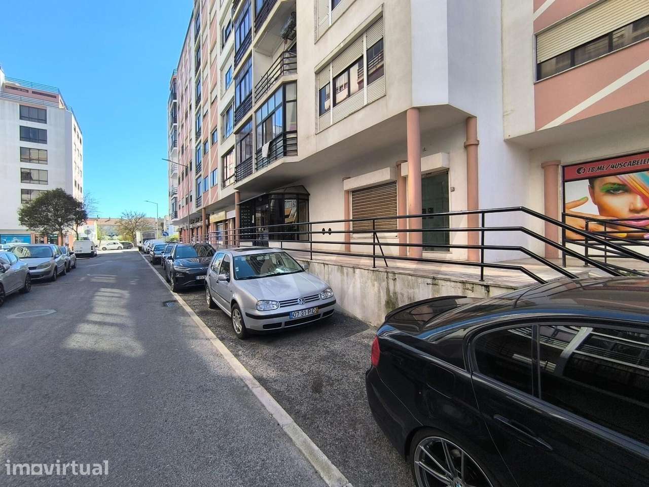 Loja/Escritório para arrendamento em Casal de Cambra - Grande imagem: 2/27