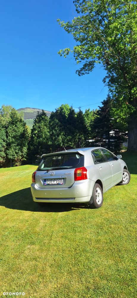 Toyota Corolla 1.6 VVT-i Sol - 10