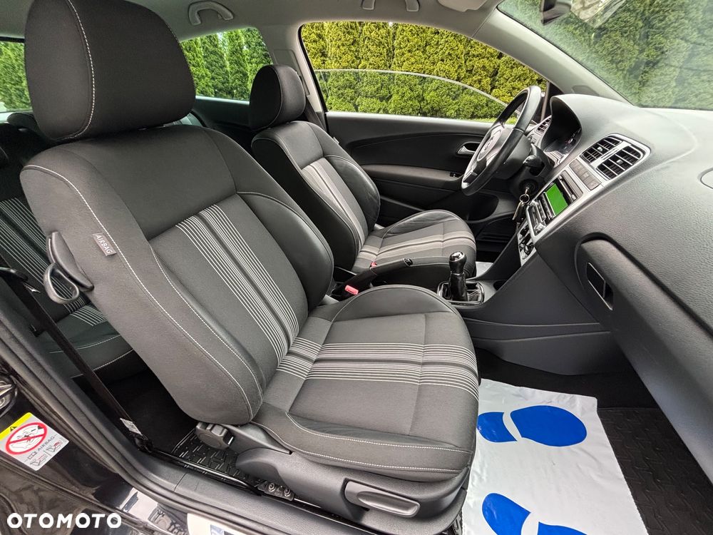 Volkswagen Polo 1.2 MATCH - 18