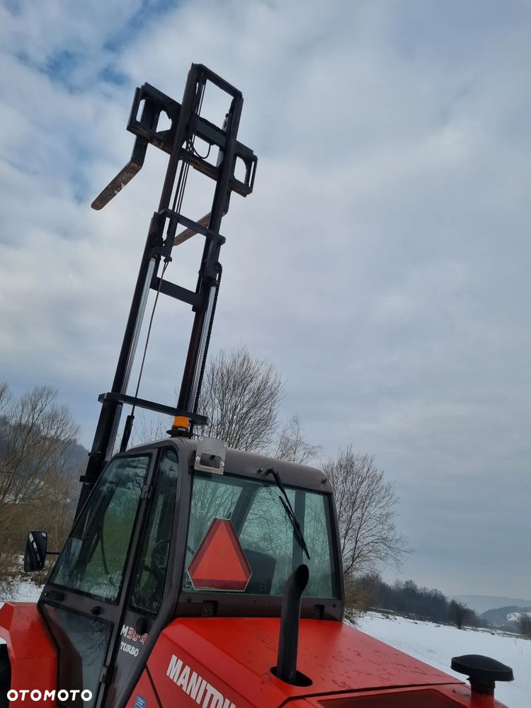 Manitou M30-4 T Wózek Widłowy 4X4 TERENOWY JAK NOWY! 2013r z Norwegii. Silnik PERKINS TURBO 100KM! DEKRA do 2026roku! 3 tony Udzwig! Posuw wideł Hydrauliczny! Jazda REWERS+4 biegi. Ani deka luzów czy wycieków! Zadbana Maszyna! - 20