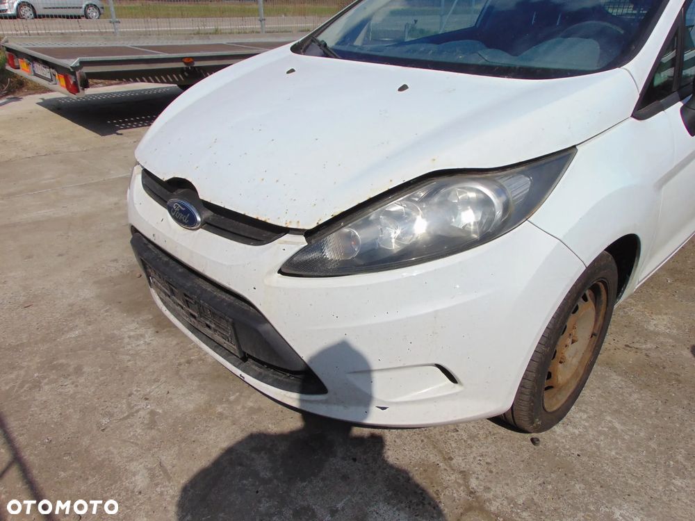 lampa lewa przód przednia ford fiesta mk7 h9 - 1