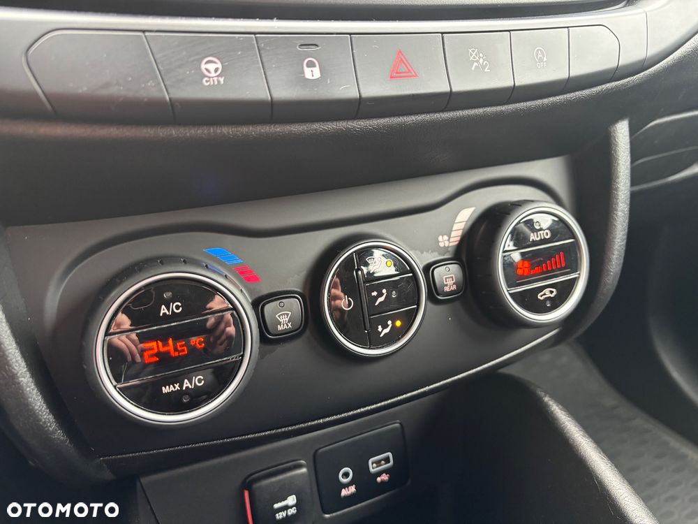 Fiat Tipo 1.4 T-Jet 16v Sport - 19