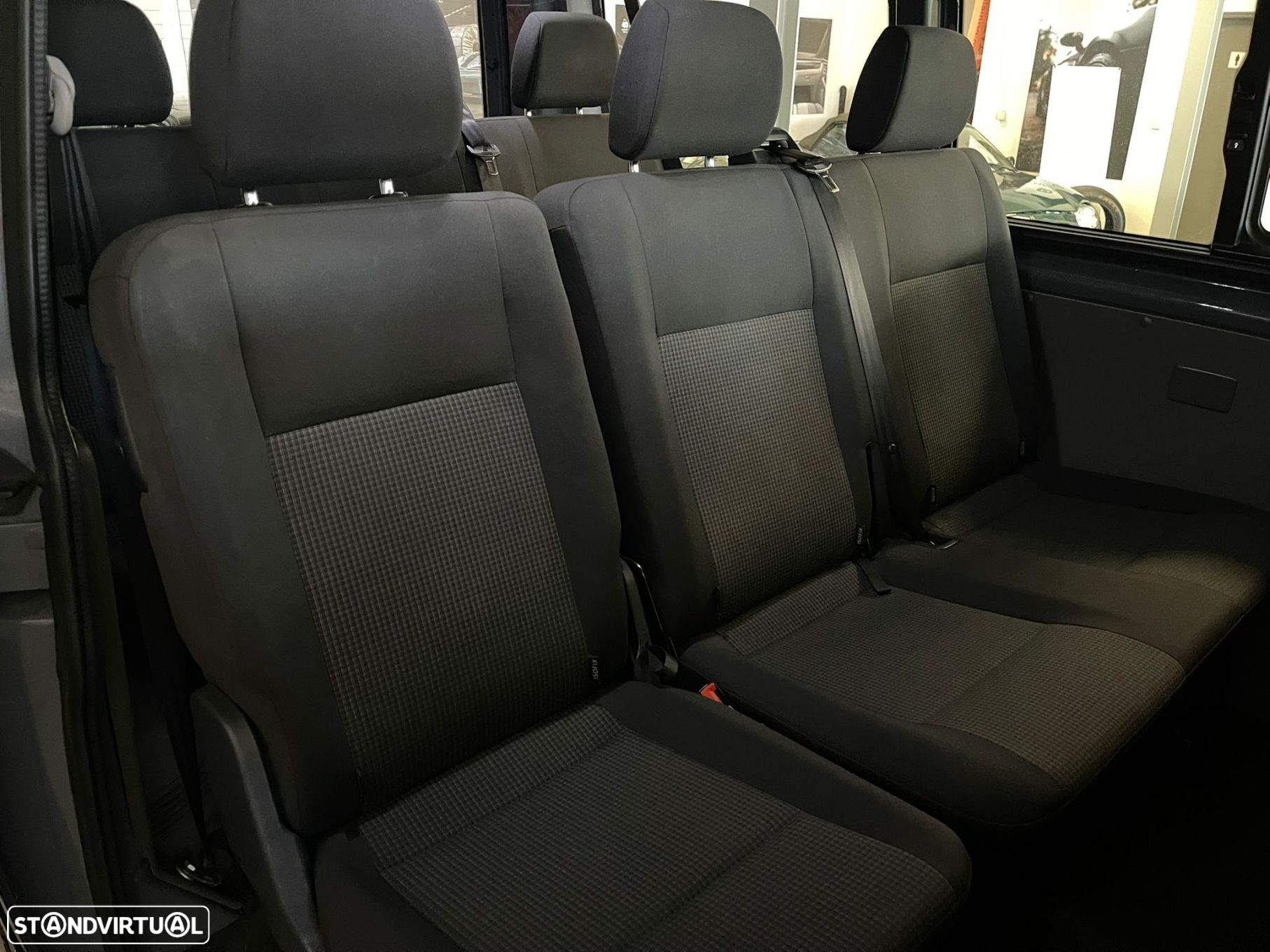 VW Transporter - 32