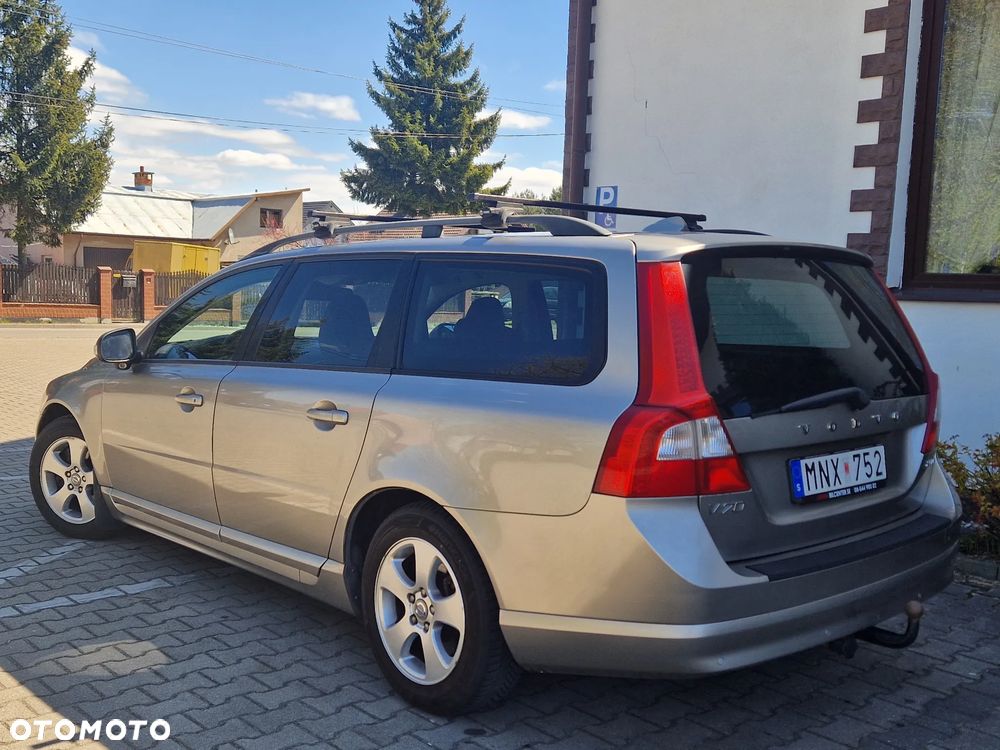 Volvo V70 2.5T Summum - 24