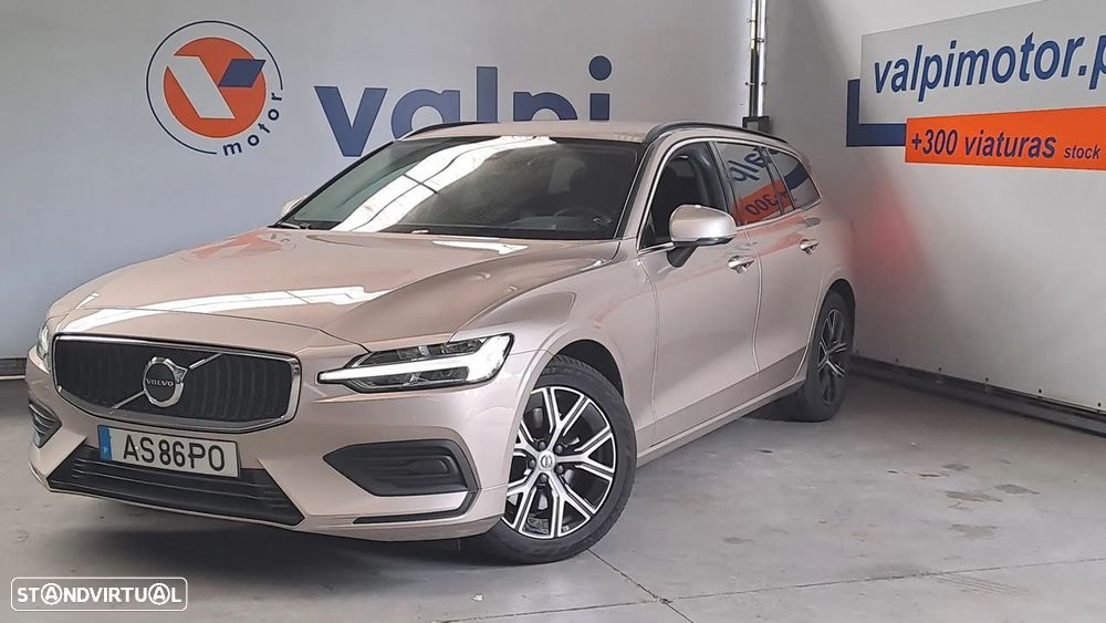 Volvo V60 2.0 B4 Momentum Core Geartronic - 2