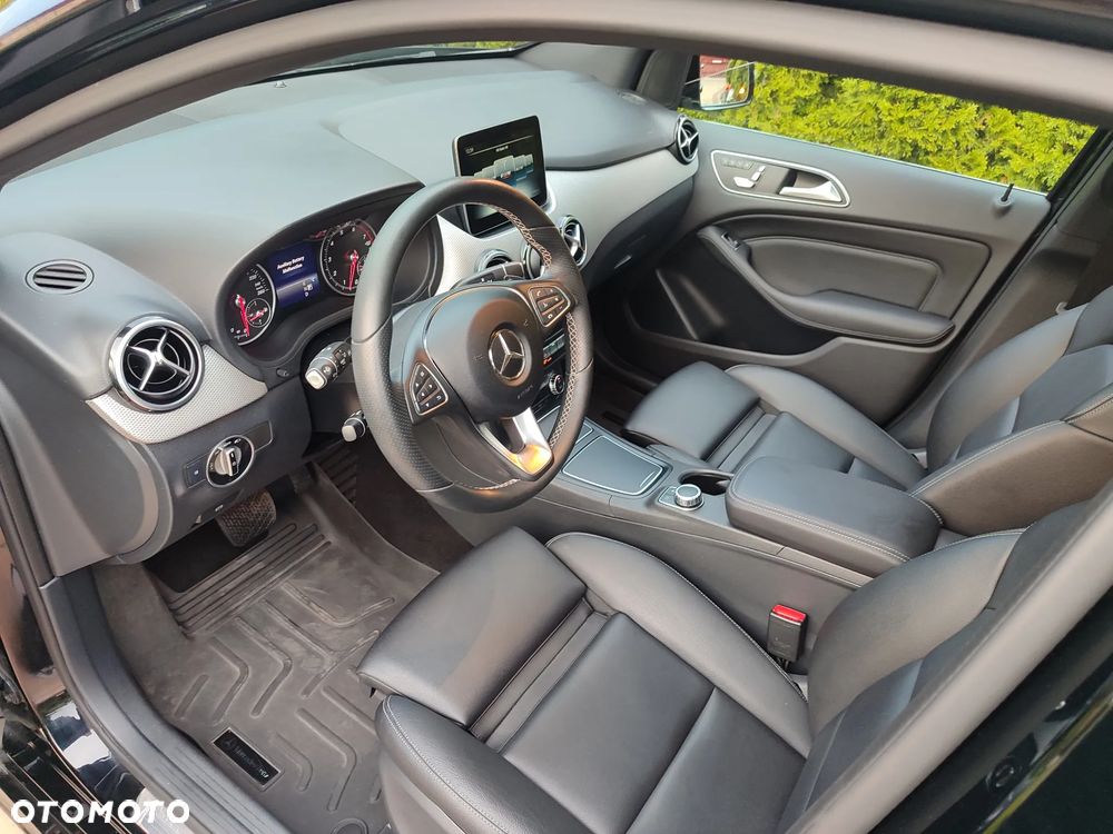 Mercedes-Benz Klasa B 250 4Matic 7G-DCT Edition - 11