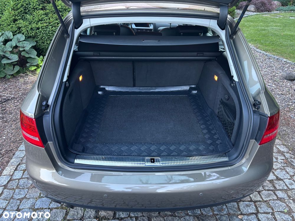Audi A4 Avant 2.0 TDI DPF - 13