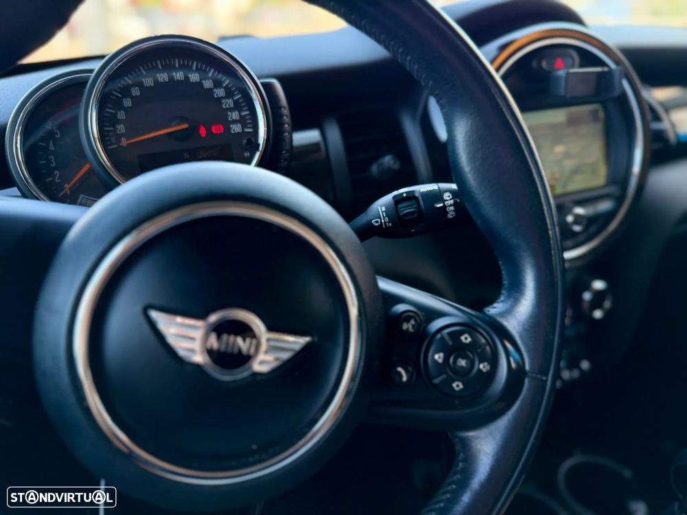 MINI 3 Portas Cooper D - 21