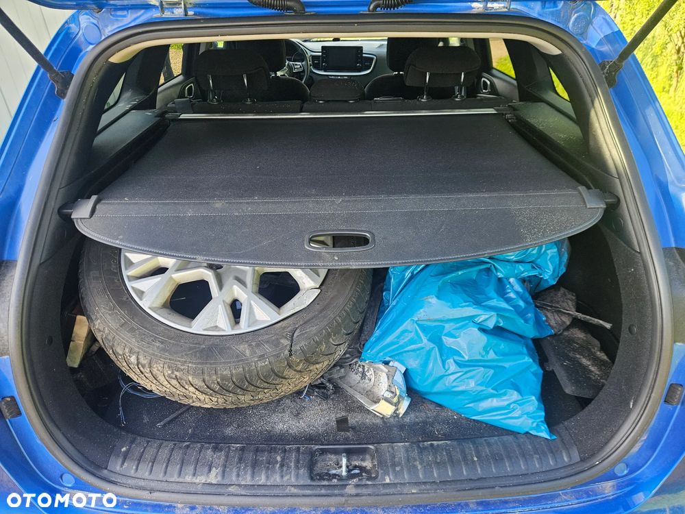 Kia Ceed - 23