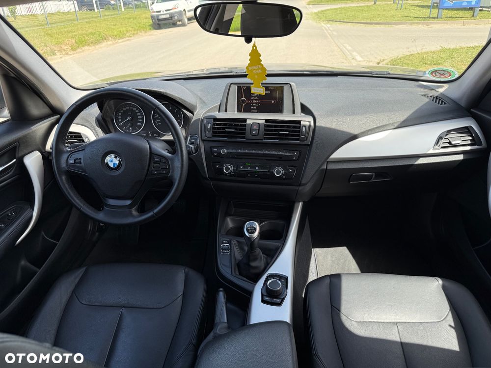 BMW Seria 1 116i Sport Line - 15