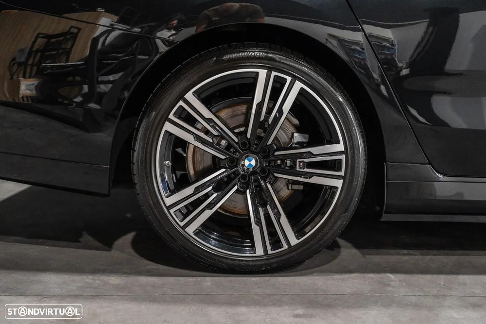 BMW 750 750e xDrive Pack Desportivo M - 48