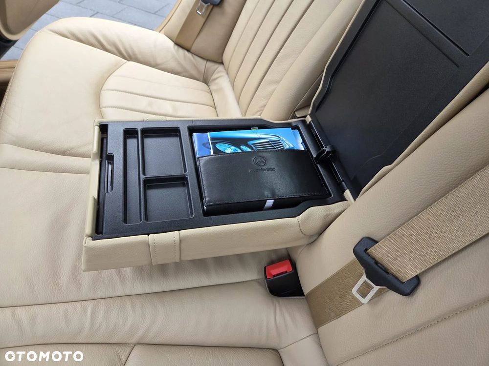 Mercedes-Benz Klasa E - 24