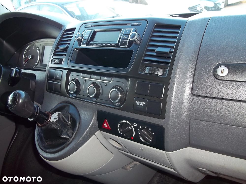 Volkswagen Transporter - 7