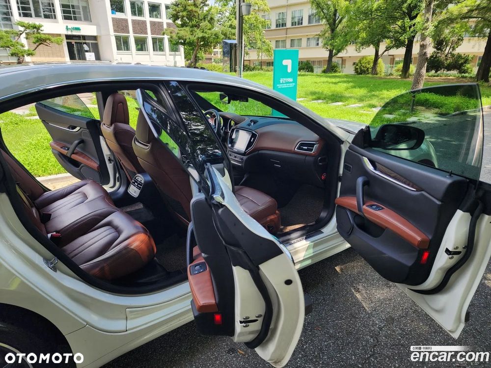 Maserati Ghibli - 7