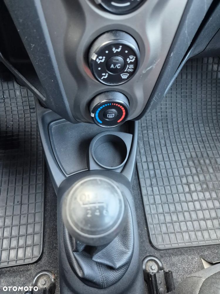 Toyota Yaris 1.33 Luna - 13