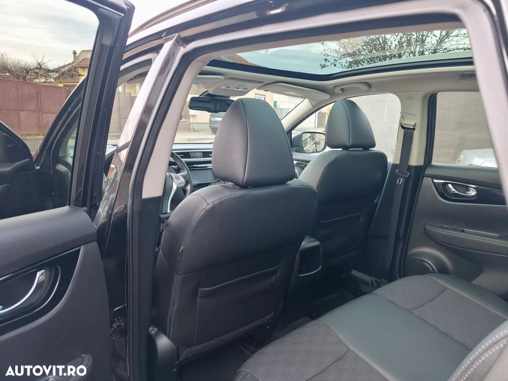 Nissan Qashqai 1.6 DCI TEKNA+ - 10