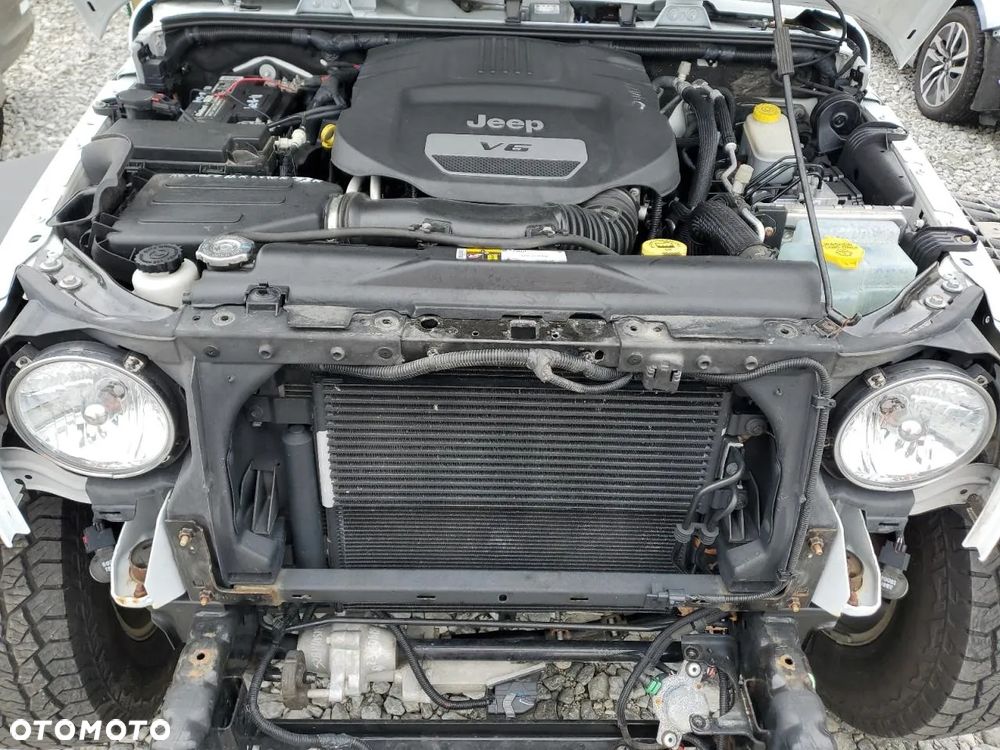 Jeep Wrangler 3.6 Rubicon - 12