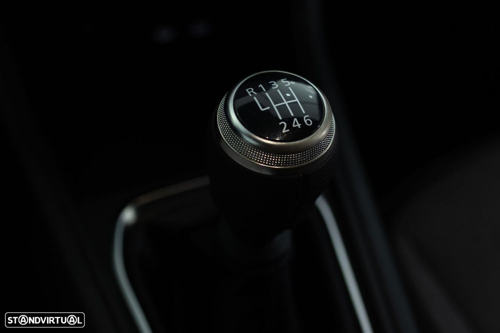 Renault Captur 1.0 TCe Techno Bi-Fuel - 26