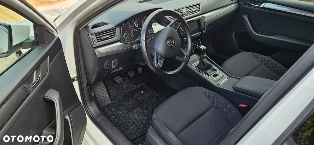 Skoda Superb 1.4 TSI ACTive - 6