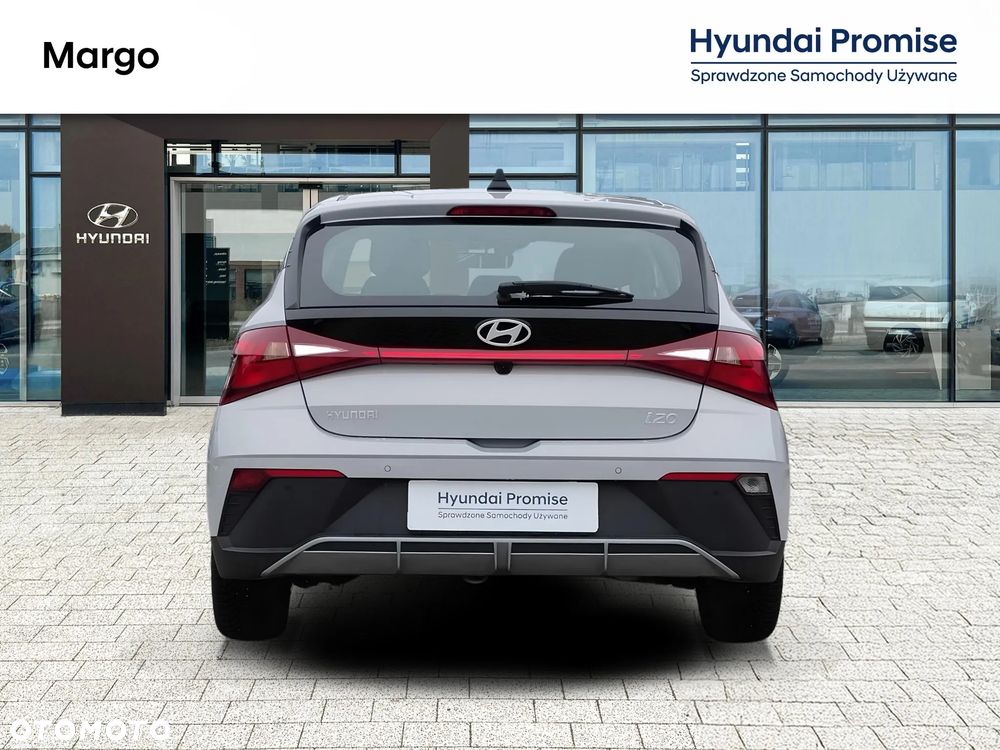 Hyundai i20 1.2 Modern - 12