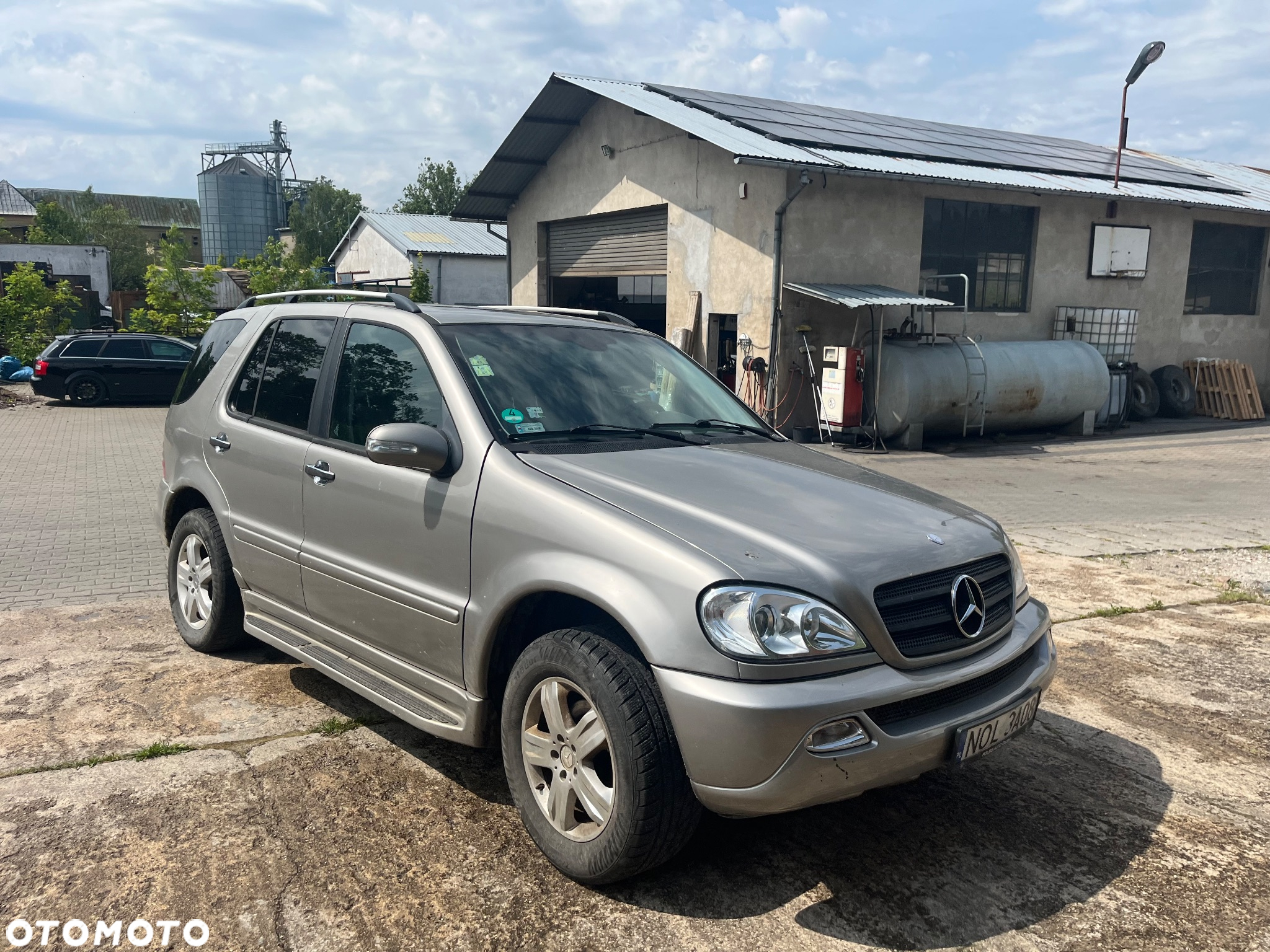Mercedes-Benz ML - 4