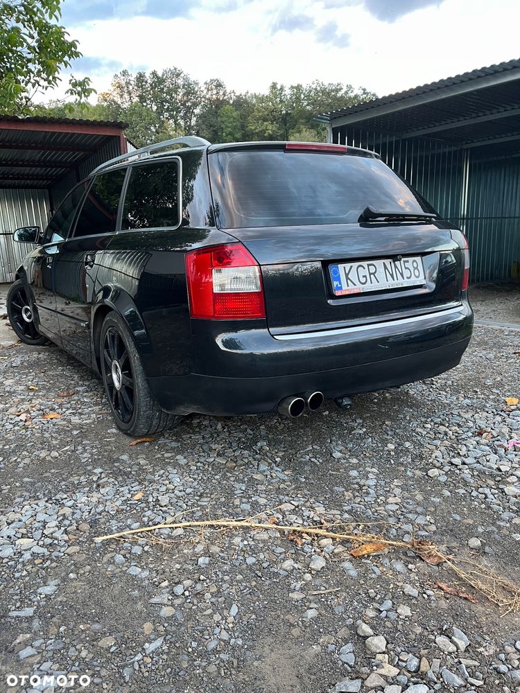 Audi A4 Avant - 4