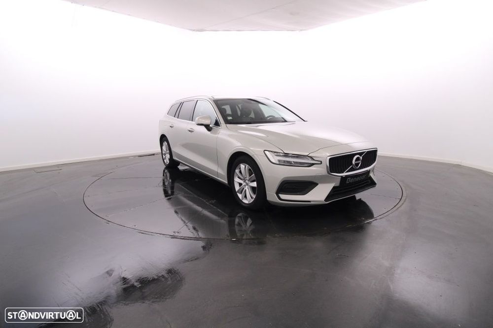 Volvo V60 2.0 D3 Momentum Plus - 11