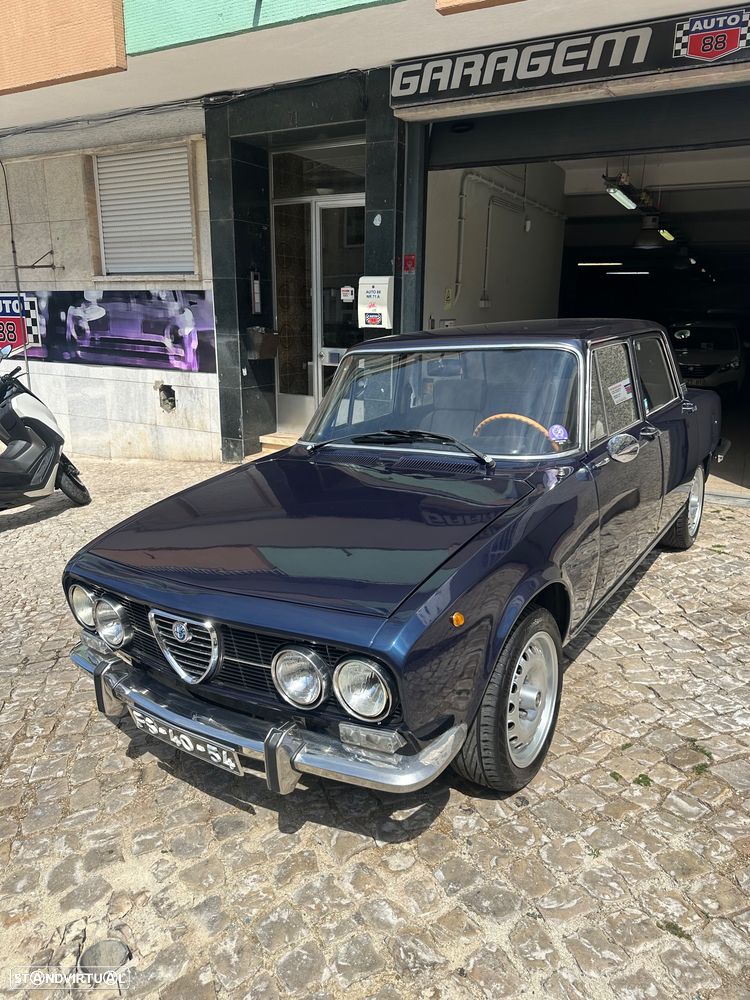 Alfa Romeo 2000 - 9