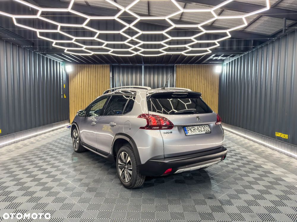 Peugeot 2008 BlueHDi FAP 120 STOP & START EAT6 Allure - 5