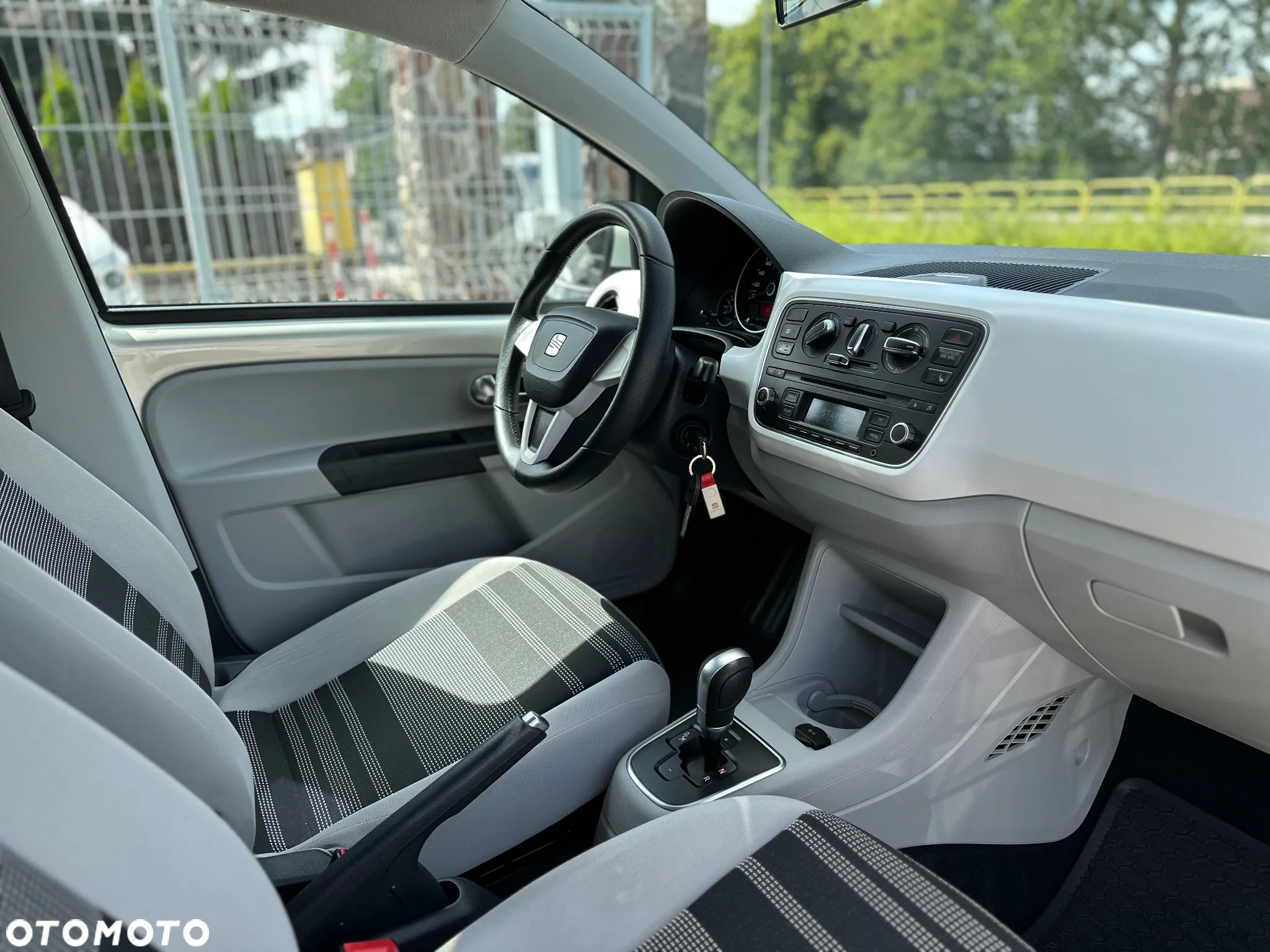 Seat Mii 1.0 Automatik 4You White - 19
