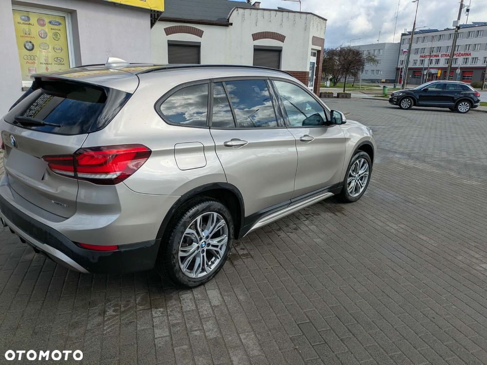 BMW X1 sDrive18i - 2