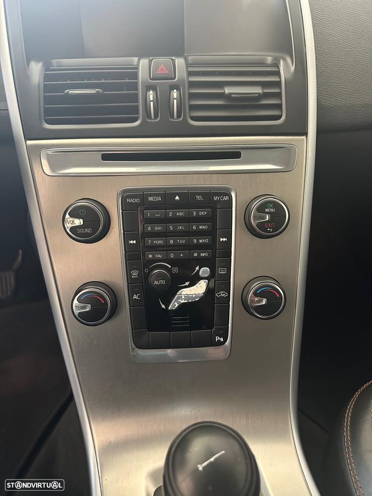 Volvo XC 60 2.0 D3 Drive - 6