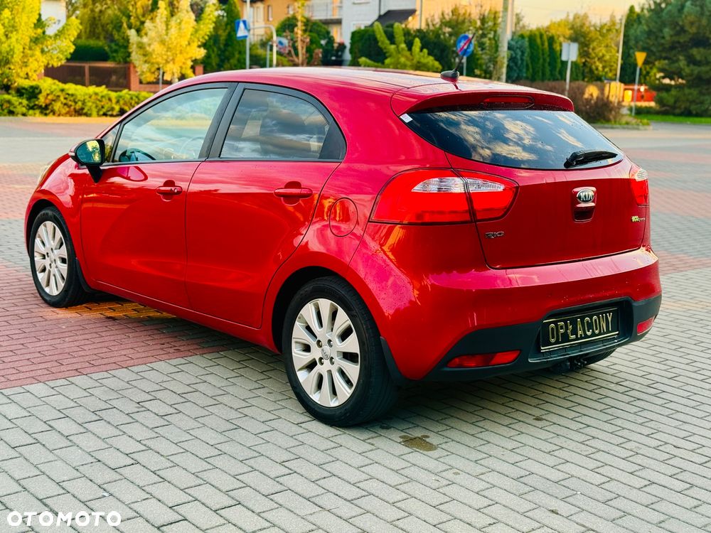 Kia Rio - 16