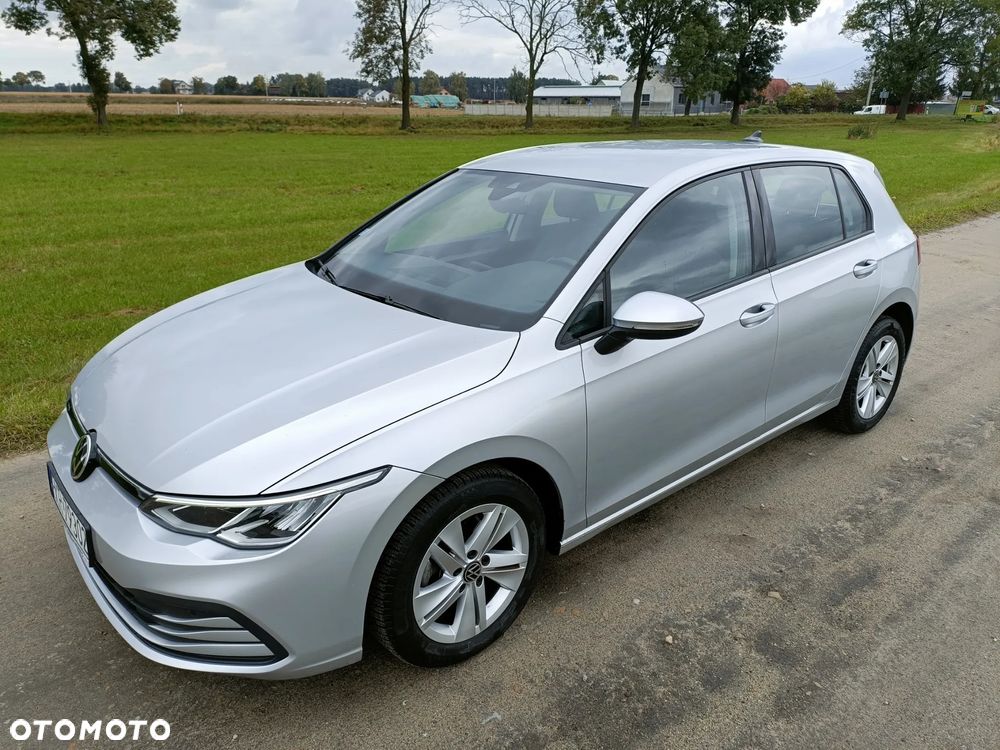 Volkswagen Golf - 1