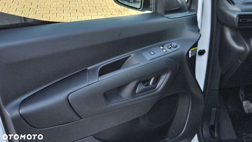 Opel Combo - 16