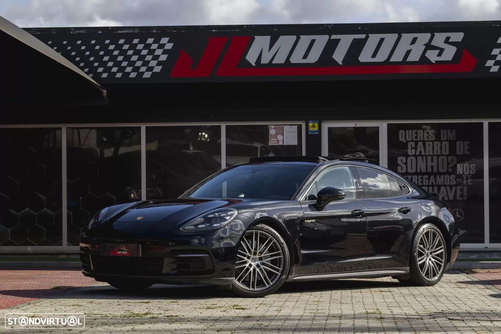 Porsche Panamera 4 E-Hybrid