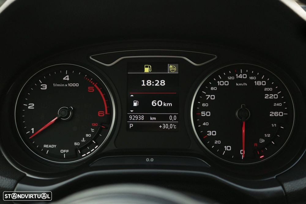 Audi Q2 30 TDI S line S tronic - 36
