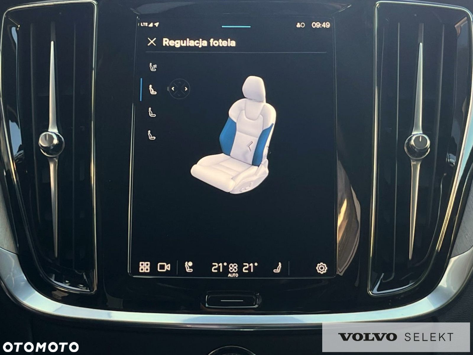 Volvo V60 Cross Country - 30