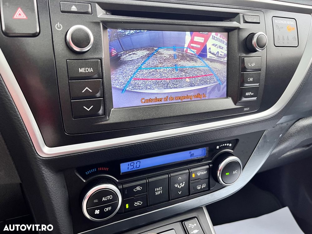 Toyota Auris 1.8 VVT-i Hybrid Automatik Executive - 28