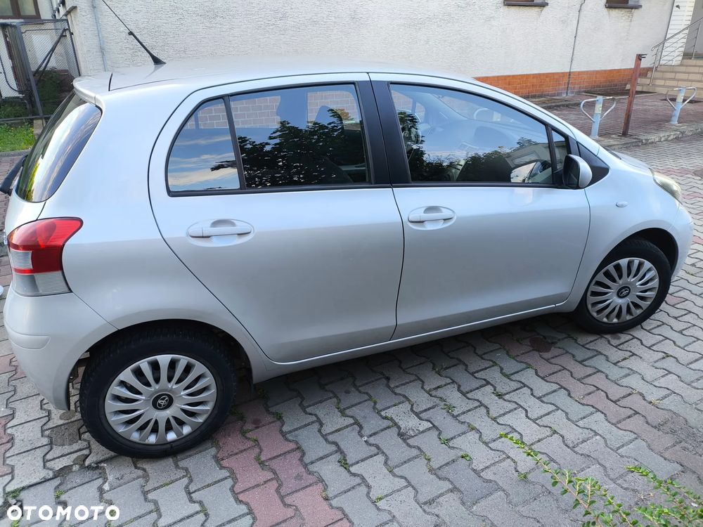 Toyota Yaris 1.0 VVT-i Luna - 10