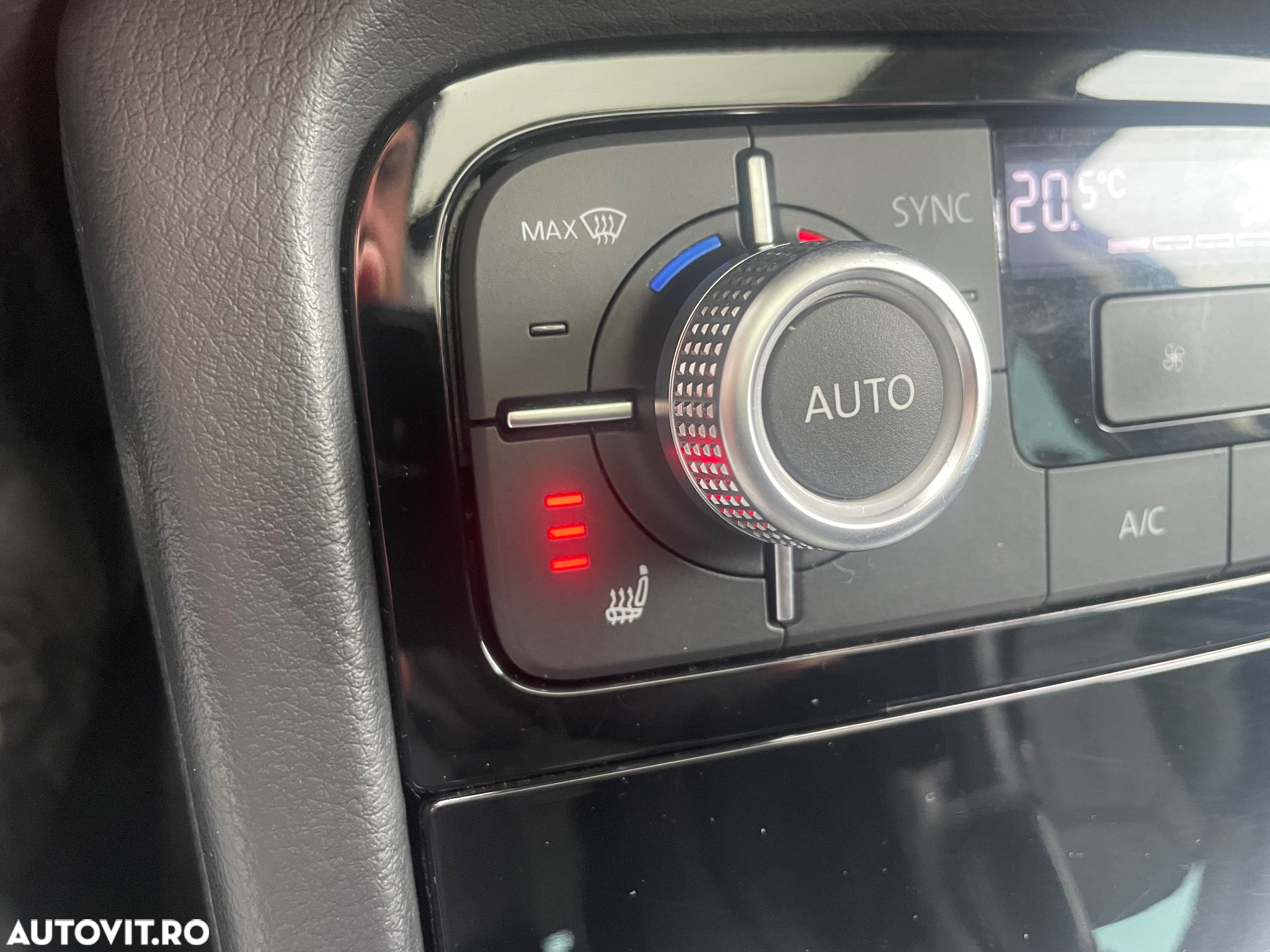 Volkswagen Touareg V6 TDI BMT Supreme Plus - 32